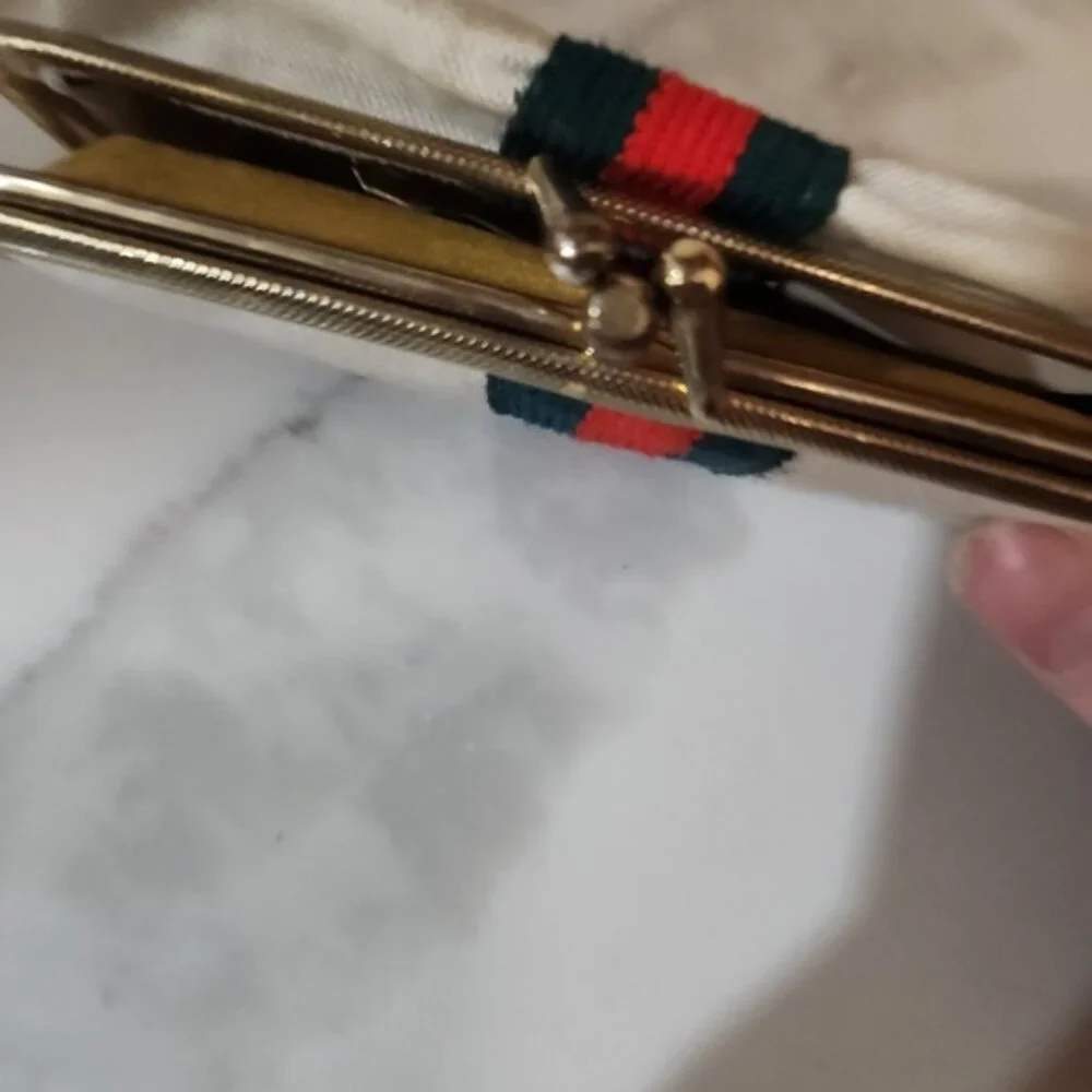 Vintage Vanity Set sewing Tools Etui Case Gold Trim Red Green Stripe‎